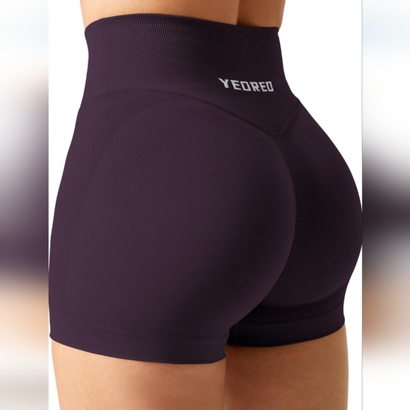 Scrunch Butt Workout Shorts Women 3.5" Seamless V Cross - Picture 1 of 4